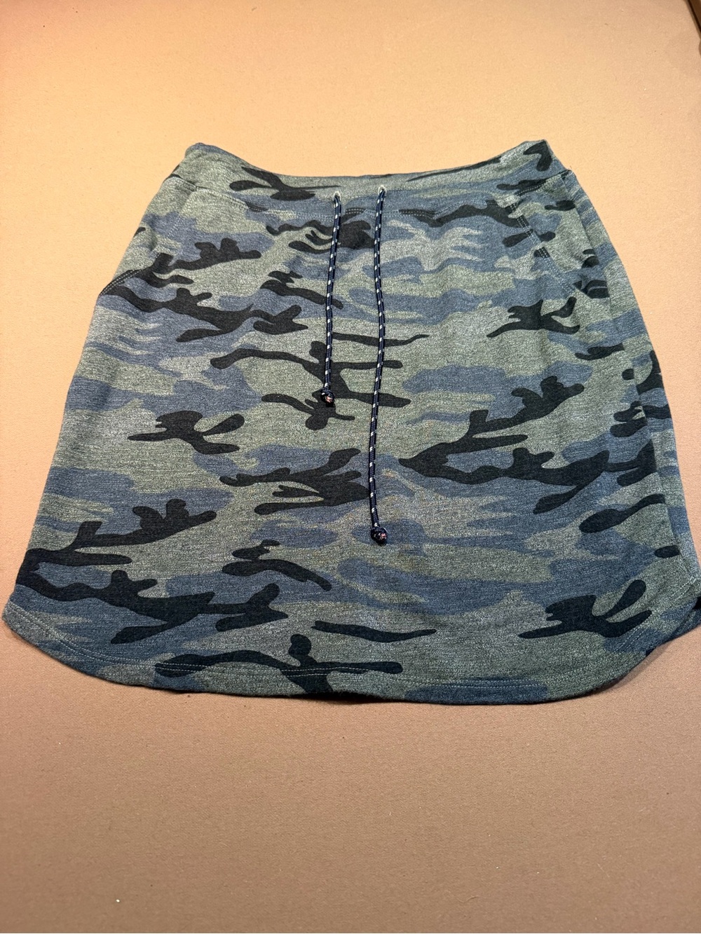 Sundry Camo Drawstring Skirt - Green Camouflage